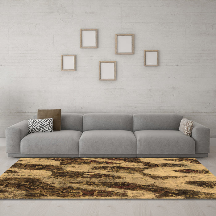 Machine Washable Abstract Brown Modern Rug in a Living Room,, wshabs1149brn