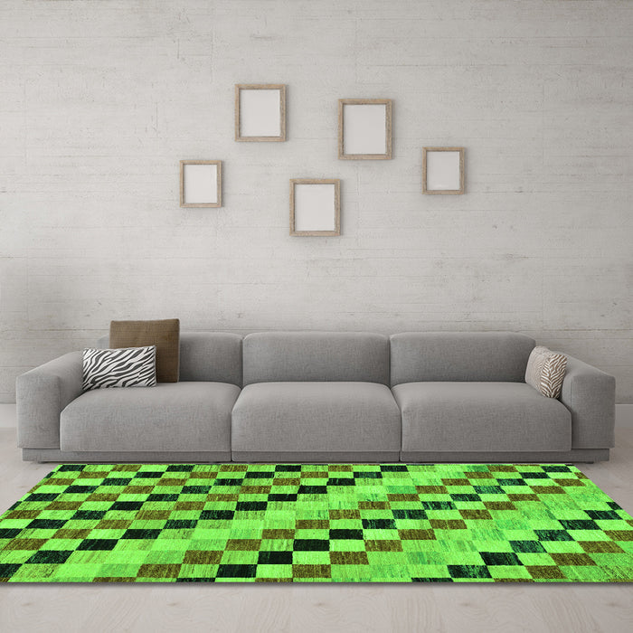 Machine Washable Checkered Green Modern Area Rugs in a Living Room,, wshabs114grn