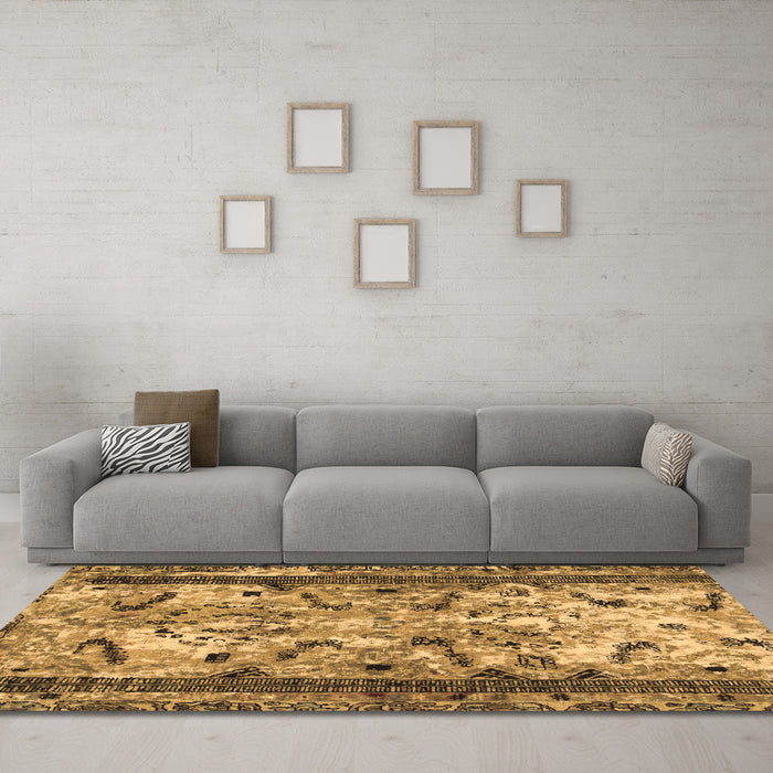 Machine Washable Abstract Brown Modern Rug in a Living Room,, wshabs1155brn