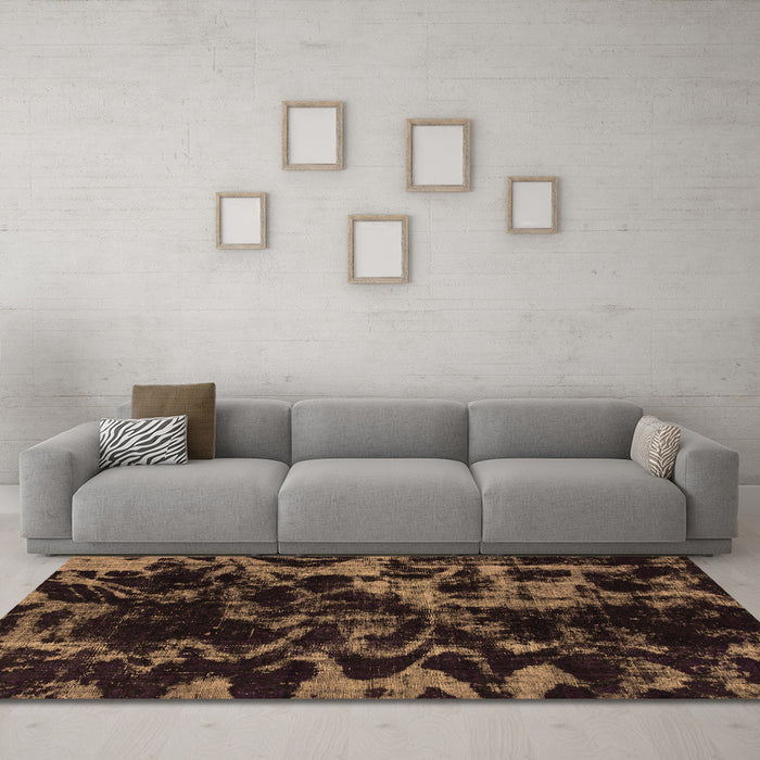 Machine Washable Abstract Brown Modern Rug in a Living Room,, wshabs1156brn