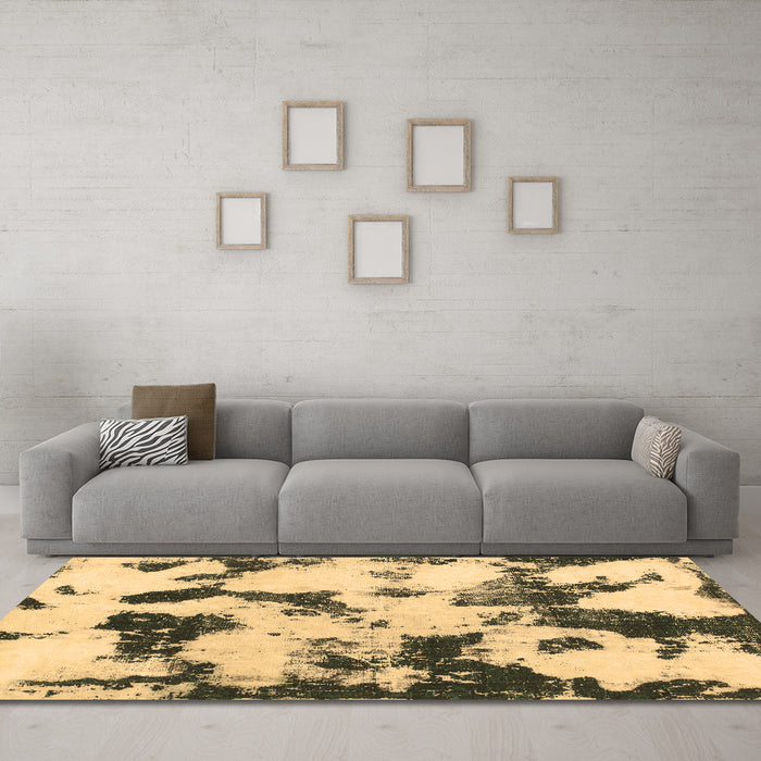 Machine Washable Abstract Brown Modern Rug in a Living Room,, wshabs1158brn