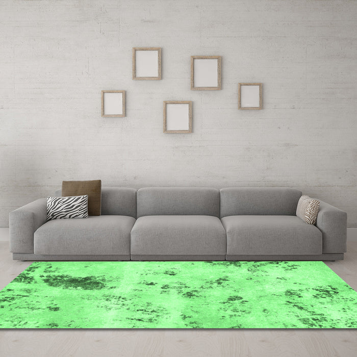 Machine Washable Solid Emerald Green Modern Area Rugs in a Living Room,, wshabs1162emgrn