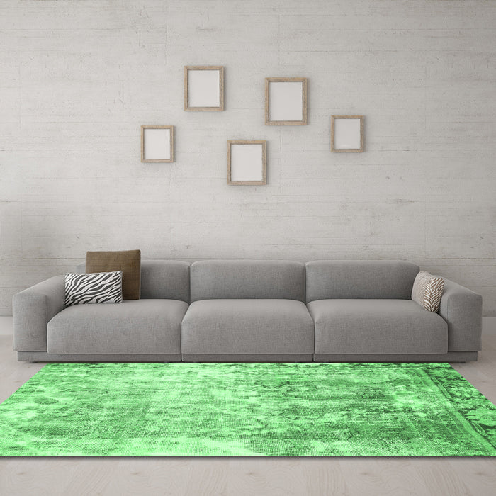 Machine Washable Abstract Emerald Green Modern Area Rugs in a Living Room,, wshabs1164emgrn
