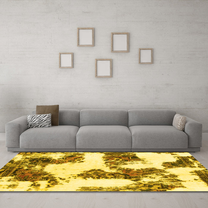 Machine Washable Abstract Yellow Modern Rug in a Living Room, wshabs1169yw