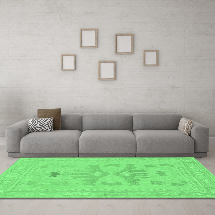 Machine Washable Abstract Emerald Green Modern Area Rugs in a Living Room,, wshabs1182emgrn