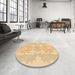 Round Machine Washable Abstract Yellow Rug in a Office, wshabs1184