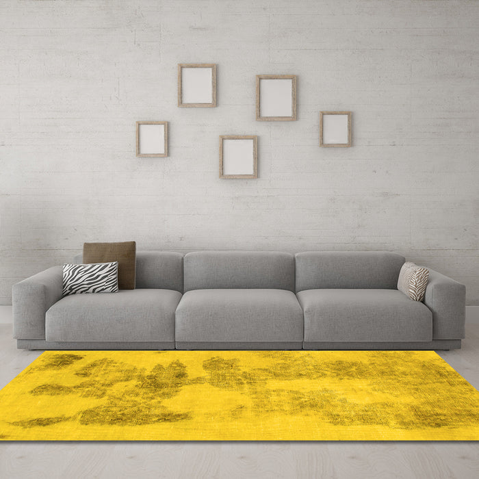 Machine Washable Abstract Yellow Modern Rug in a Living Room, wshabs1191yw