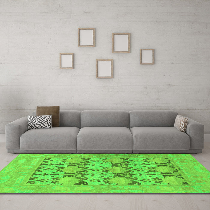 Machine Washable Oriental Green Traditional Area Rugs in a Living Room,, wshabs1198grn