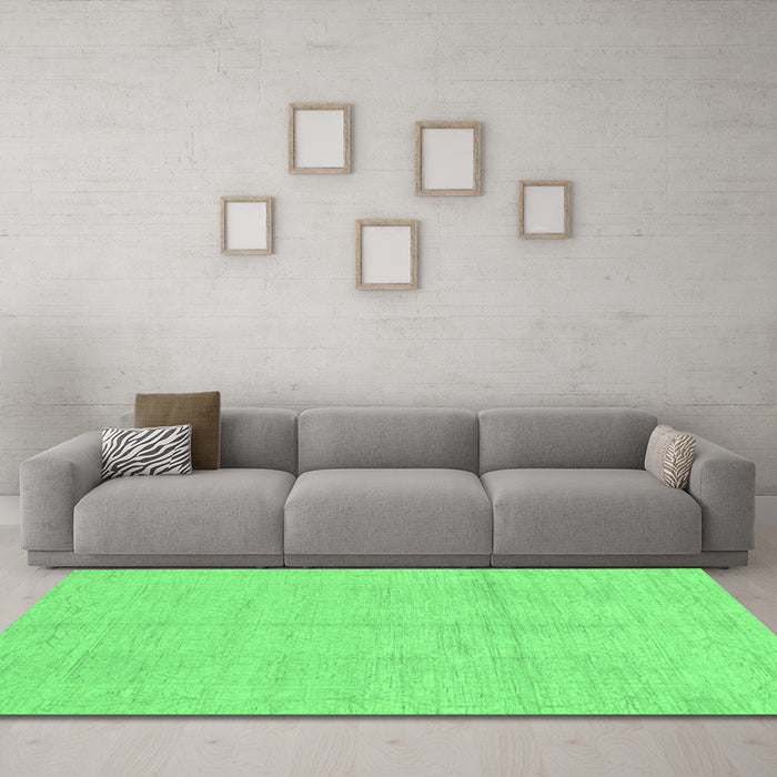 Machine Washable Abstract Emerald Green Modern Area Rugs in a Living Room,, wshabs1199emgrn