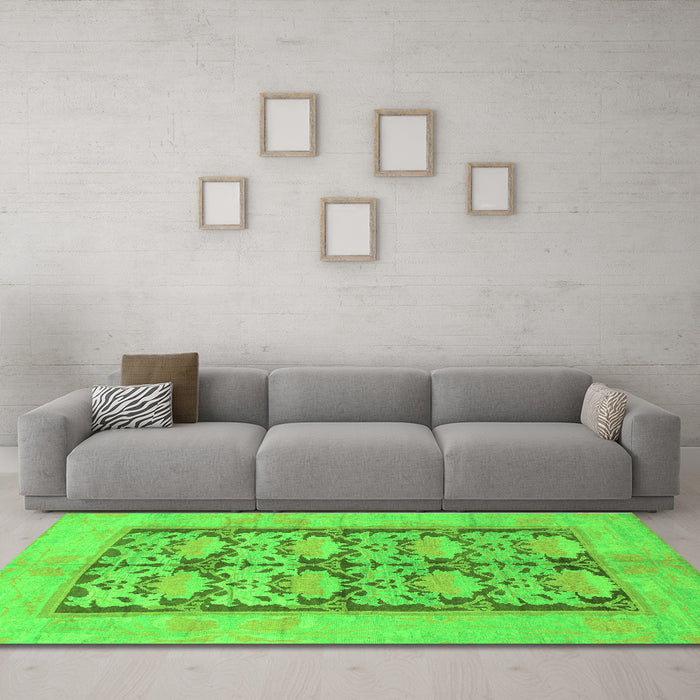 Machine Washable Abstract Green Modern Area Rugs in a Living Room,, wshabs1200grn