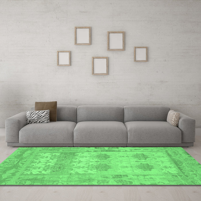 Machine Washable Oriental Emerald Green Traditional Area Rugs in a Living Room,, wshabs1201emgrn