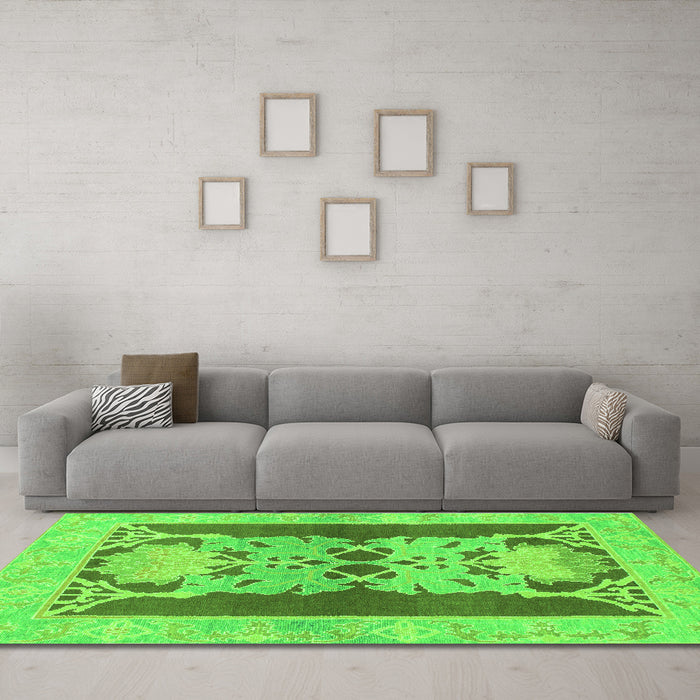 Machine Washable Abstract Green Modern Area Rugs in a Living Room,, wshabs1203grn