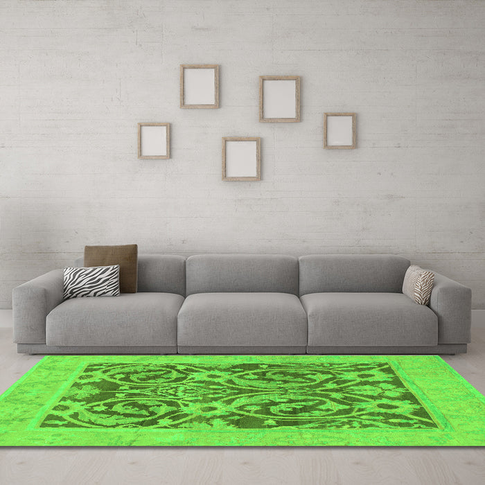 Machine Washable Abstract Green Modern Area Rugs in a Living Room,, wshabs1209grn
