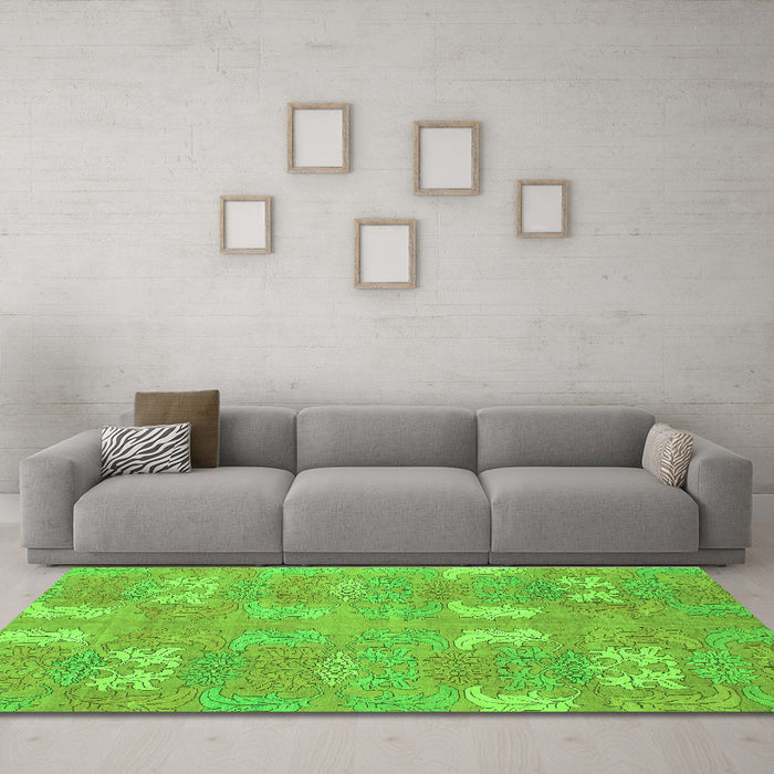 Machine Washable Abstract Green Modern Area Rugs in a Living Room,, wshabs1211grn