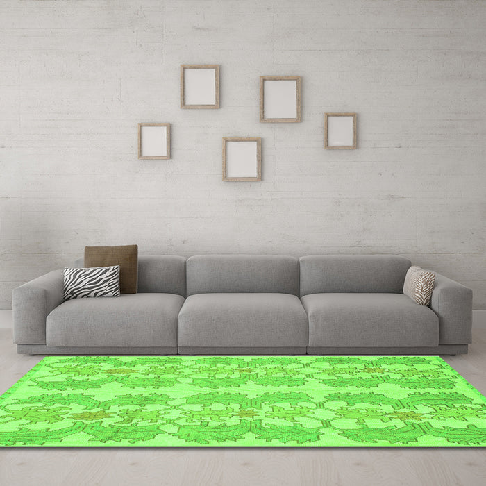 Machine Washable Abstract Green Modern Area Rugs in a Living Room,, wshabs1216grn