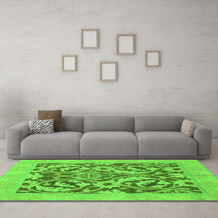 Machine Washable Abstract Green Modern Area Rugs in a Living Room,, wshabs1217grn