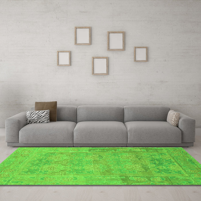 Machine Washable Abstract Green Modern Area Rugs in a Living Room,, wshabs1219grn