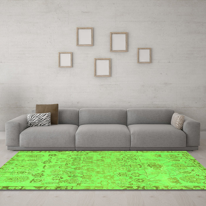 Machine Washable Abstract Green Modern Area Rugs in a Living Room,, wshabs1220grn