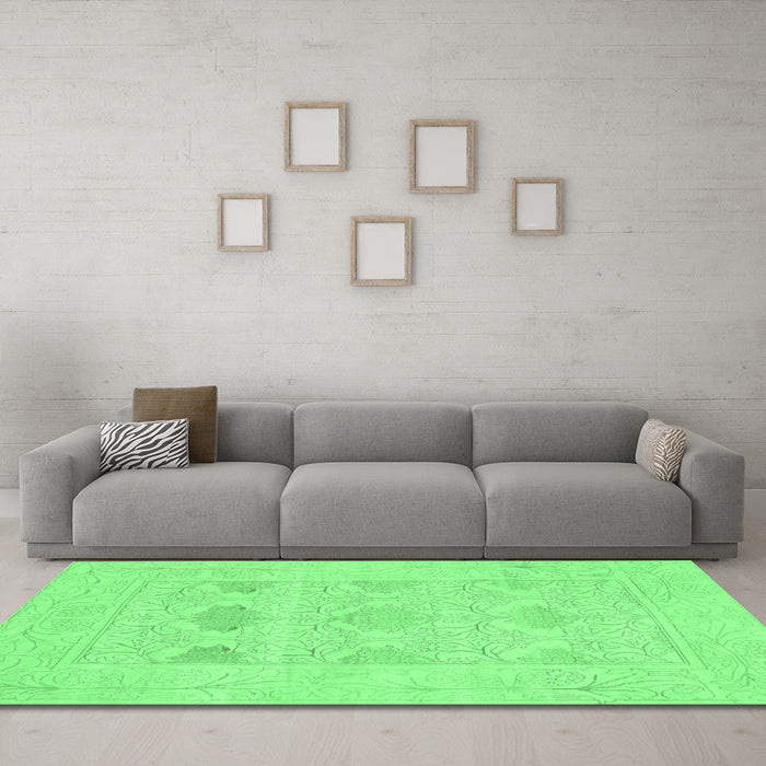 Machine Washable Oriental Emerald Green Traditional Area Rugs in a Living Room,, wshabs1222emgrn
