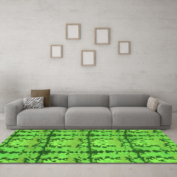 Machine Washable Abstract Green Modern Area Rugs in a Living Room,, wshabs1229grn