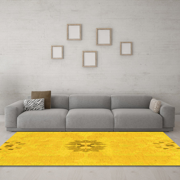Machine Washable Abstract Yellow Modern Rug in a Living Room, wshabs1235yw