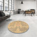 Round Abstract Gold Modern Rug in a Office, abs1236