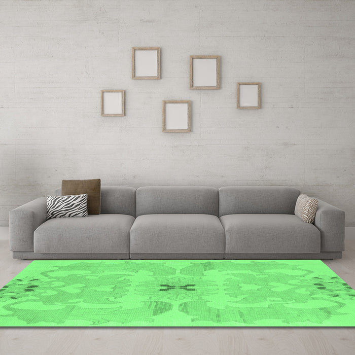 Machine Washable Abstract Emerald Green Modern Area Rugs in a Living Room,, wshabs1239emgrn