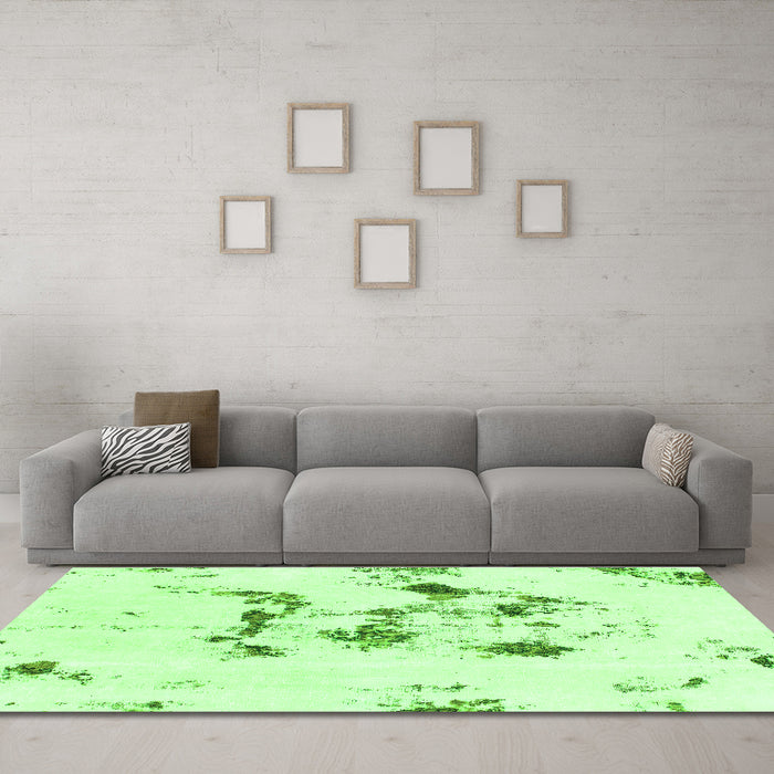 Machine Washable Abstract Green Modern Area Rugs in a Living Room,, wshabs1246grn