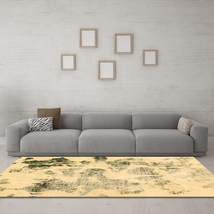 Machine Washable Abstract Brown Modern Rug in a Living Room,, wshabs1248brn