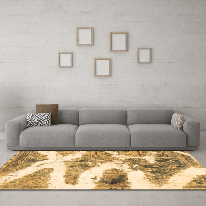 Machine Washable Abstract Brown Modern Rug in a Living Room,, wshabs1249brn