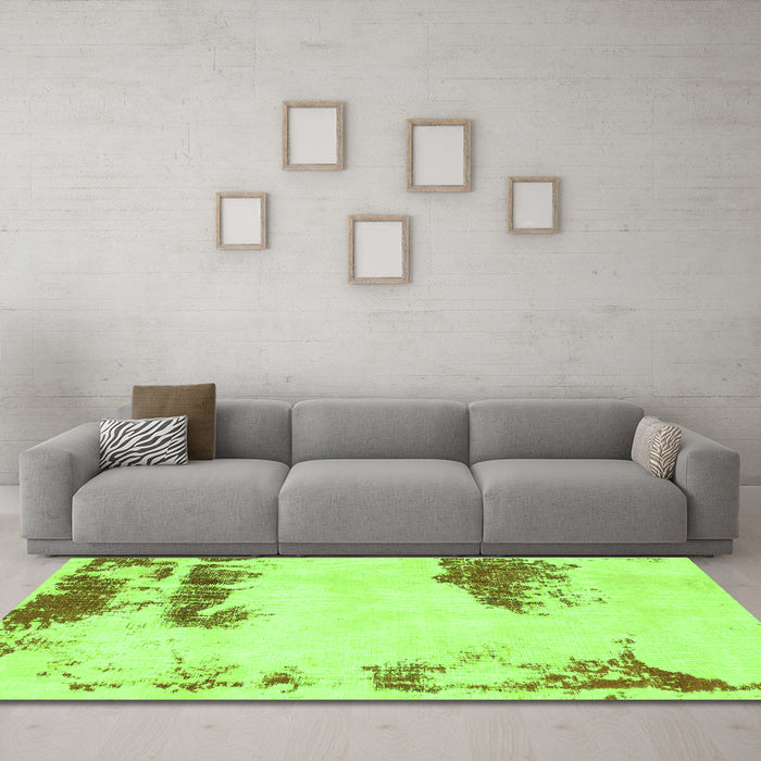 Machine Washable Abstract Green Modern Area Rugs in a Living Room,, wshabs1250grn