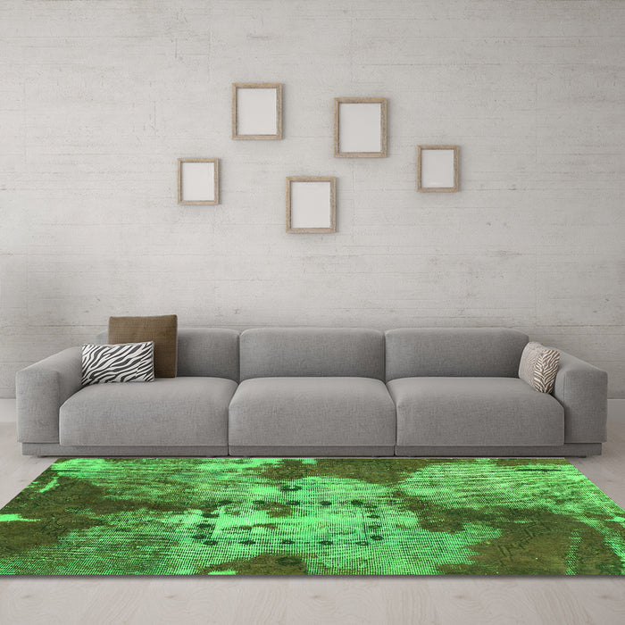 Machine Washable Abstract Green Modern Area Rugs in a Living Room,, wshabs1252grn