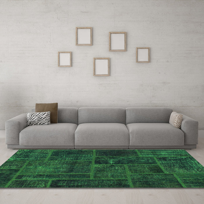 Machine Washable Patchwork Green Transitional Area Rugs in a Living Room,, wshabs1254grn