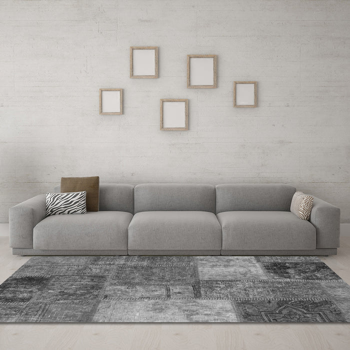 Machine Washable Patchwork Gray Transitional Rug in a Living Room,, wshabs1255gry