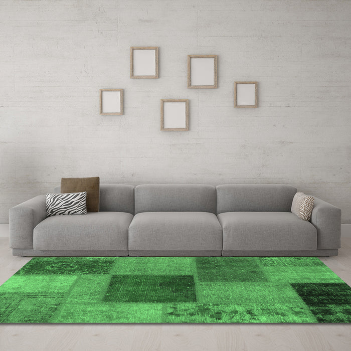 Machine Washable Patchwork Emerald Green Transitional Area Rugs in a Living Room,, wshabs1256emgrn