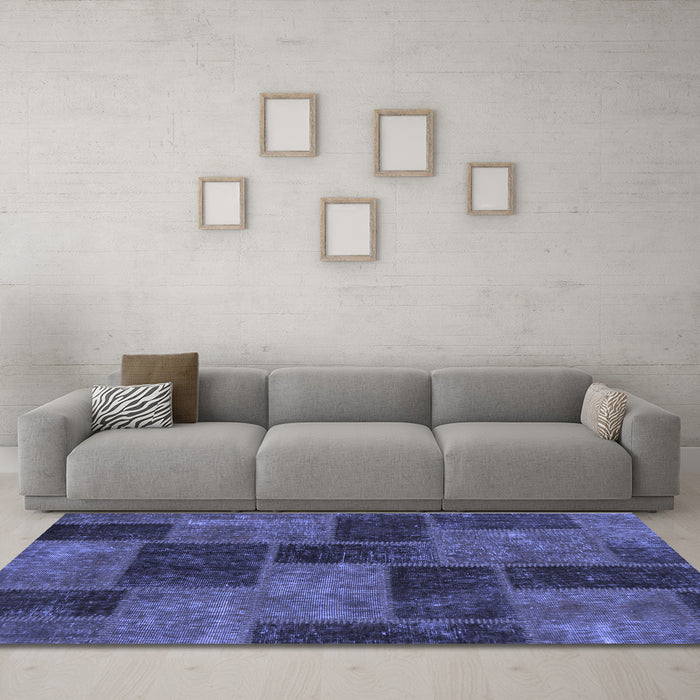 Machine Washable Patchwork Blue Transitional Rug in a Living Room, wshabs1259blu