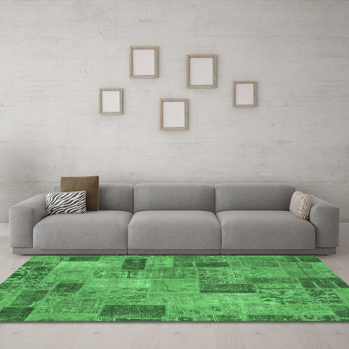 Machine Washable Patchwork Emerald Green Transitional Area Rugs in a Living Room,, wshabs1262emgrn