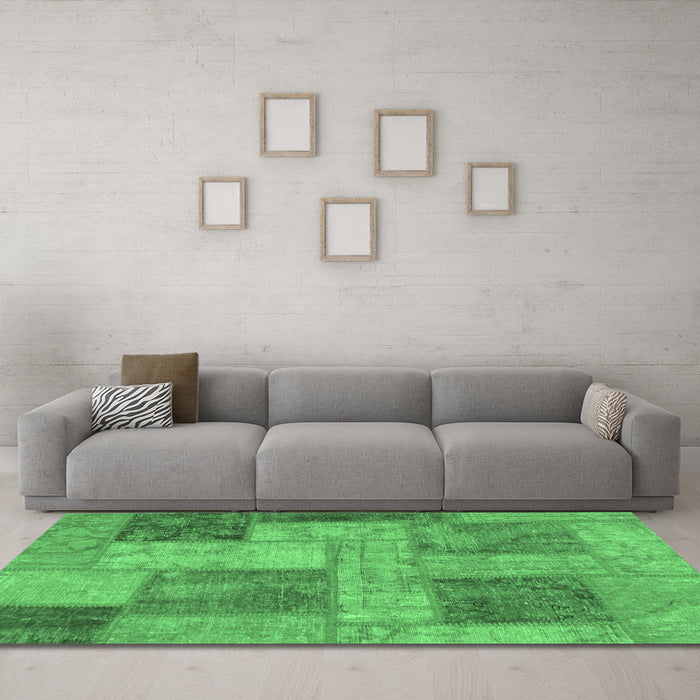 Machine Washable Patchwork Emerald Green Transitional Area Rugs in a Living Room,, wshabs1264emgrn