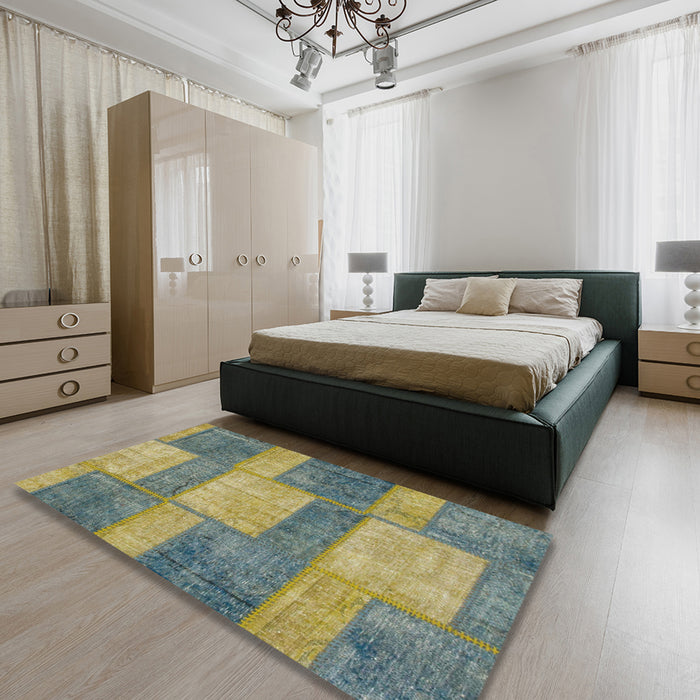 Machine Washable Abstract Brass Green Rug in a Bedroom, wshabs1265