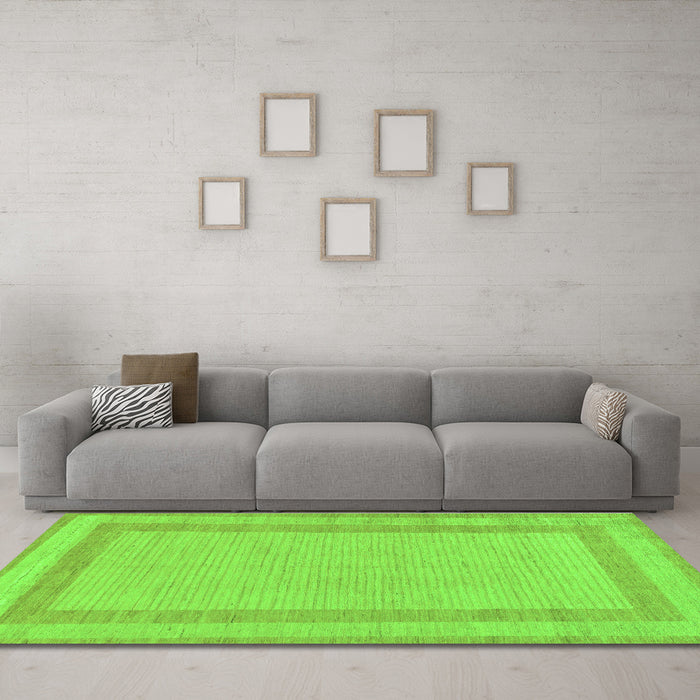 Machine Washable Solid Green Modern Area Rugs in a Living Room,, wshabs126grn