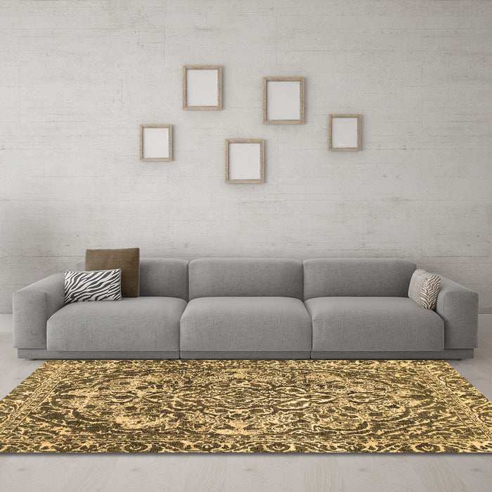 Machine Washable Abstract Brown Modern Rug in a Living Room,, wshabs1272brn