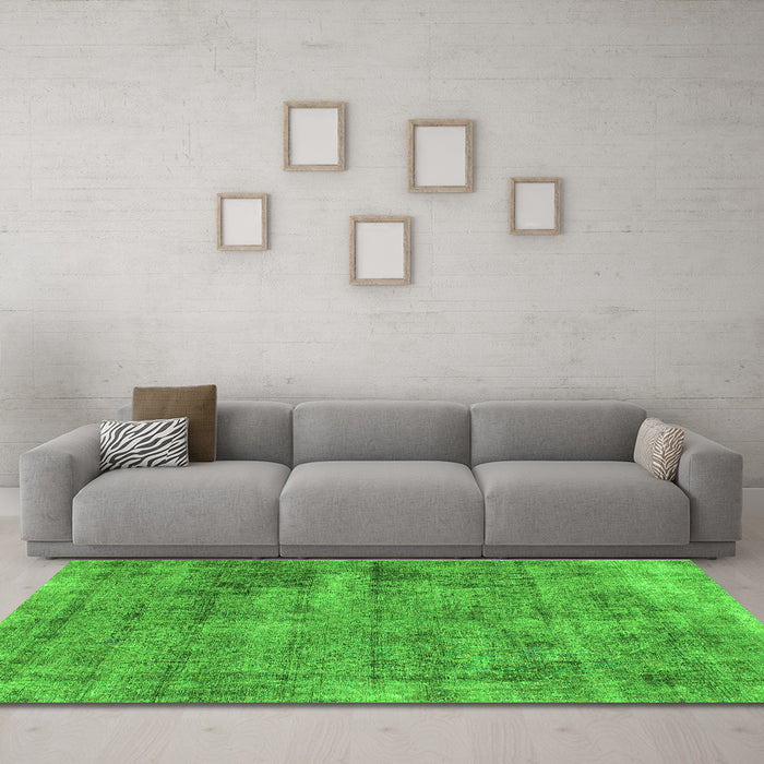 Machine Washable Abstract Green Modern Area Rugs in a Living Room,, wshabs1274grn