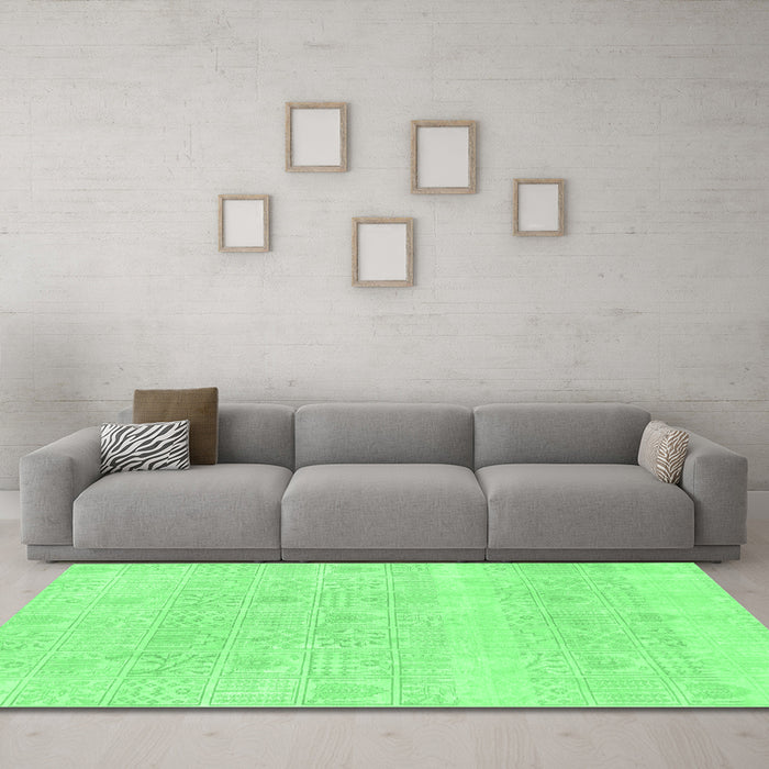 Machine Washable Abstract Emerald Green Modern Area Rugs in a Living Room,, wshabs1279emgrn