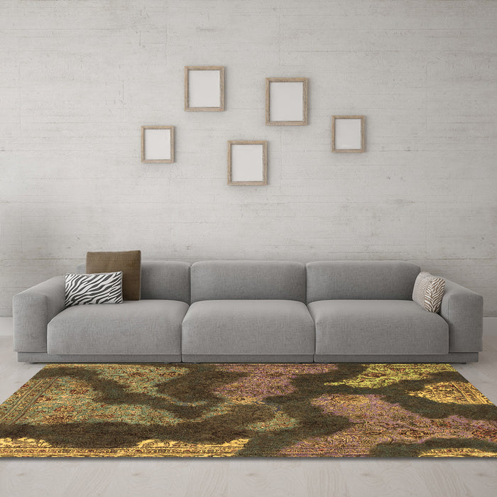 Machine Washable Abstract Brown Modern Rug in a Living Room,, wshabs1284brn