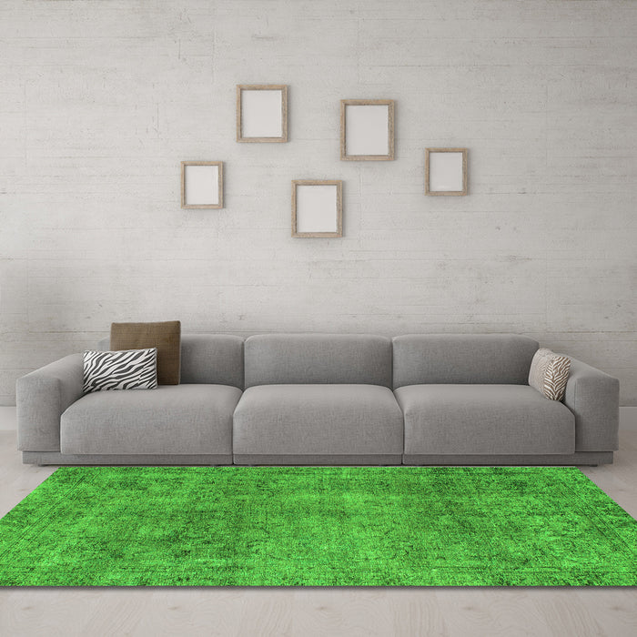 Machine Washable Abstract Green Modern Area Rugs in a Living Room,, wshabs1286grn