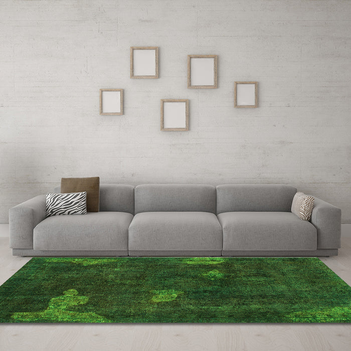 Machine Washable Abstract Green Modern Area Rugs in a Living Room,, wshabs1292grn