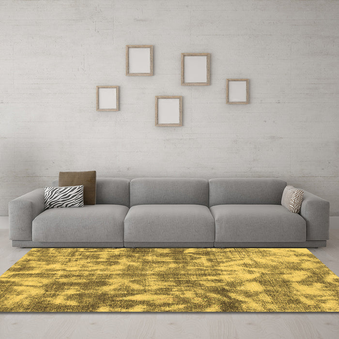 Machine Washable Abstract Brown Modern Rug in a Living Room,, wshabs1293brn