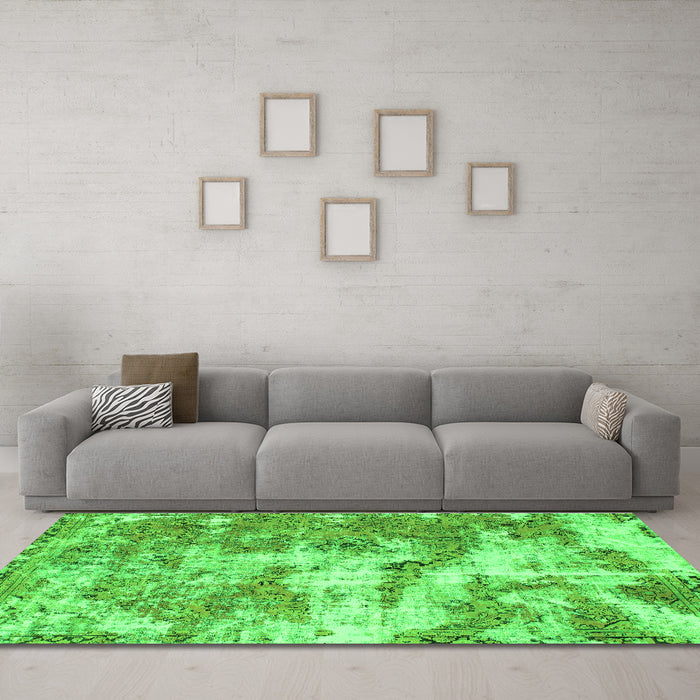 Machine Washable Abstract Green Modern Area Rugs in a Living Room,, wshabs1297grn