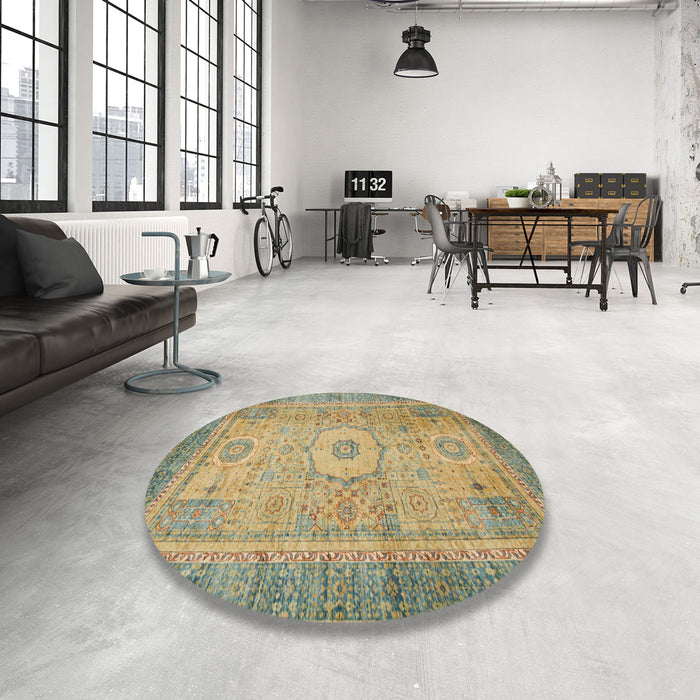 Round Machine Washable Abstract Brown Rug in a Office, wshabs1305
