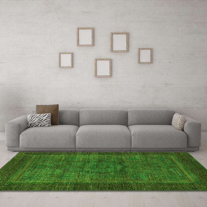 Machine Washable Abstract Green Modern Area Rugs in a Living Room,, wshabs1309grn